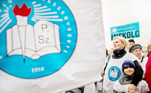 Magyar Hírlap: a tanárok tizedét sem képviselik a tárgyalásokat bojkottálók